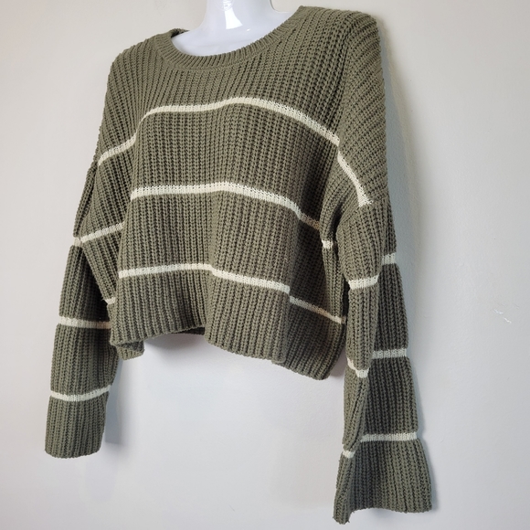 Moon & Madison Cropped Knit Sweater Stripes Green M - Picture 2 of 11